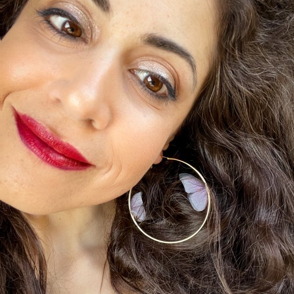 🆕 🦋Butterfly Hoop Earrings - Picture 3 of 15